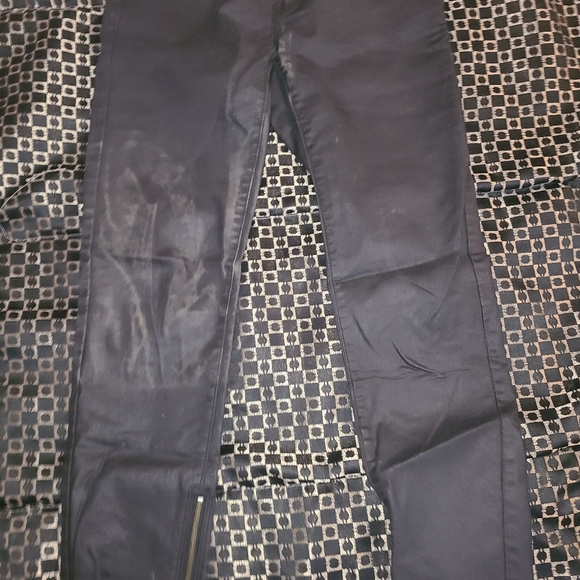 Leather style jeans - Picture 2 of 2